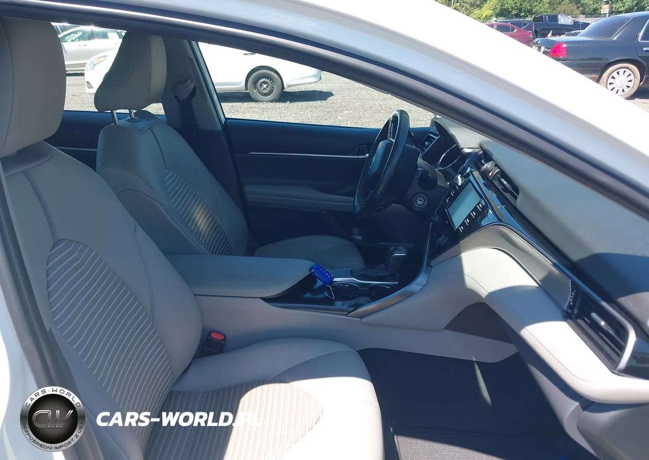 2020 Toyota Camry Se VIN:4T1G11AK6LU877893 - 5