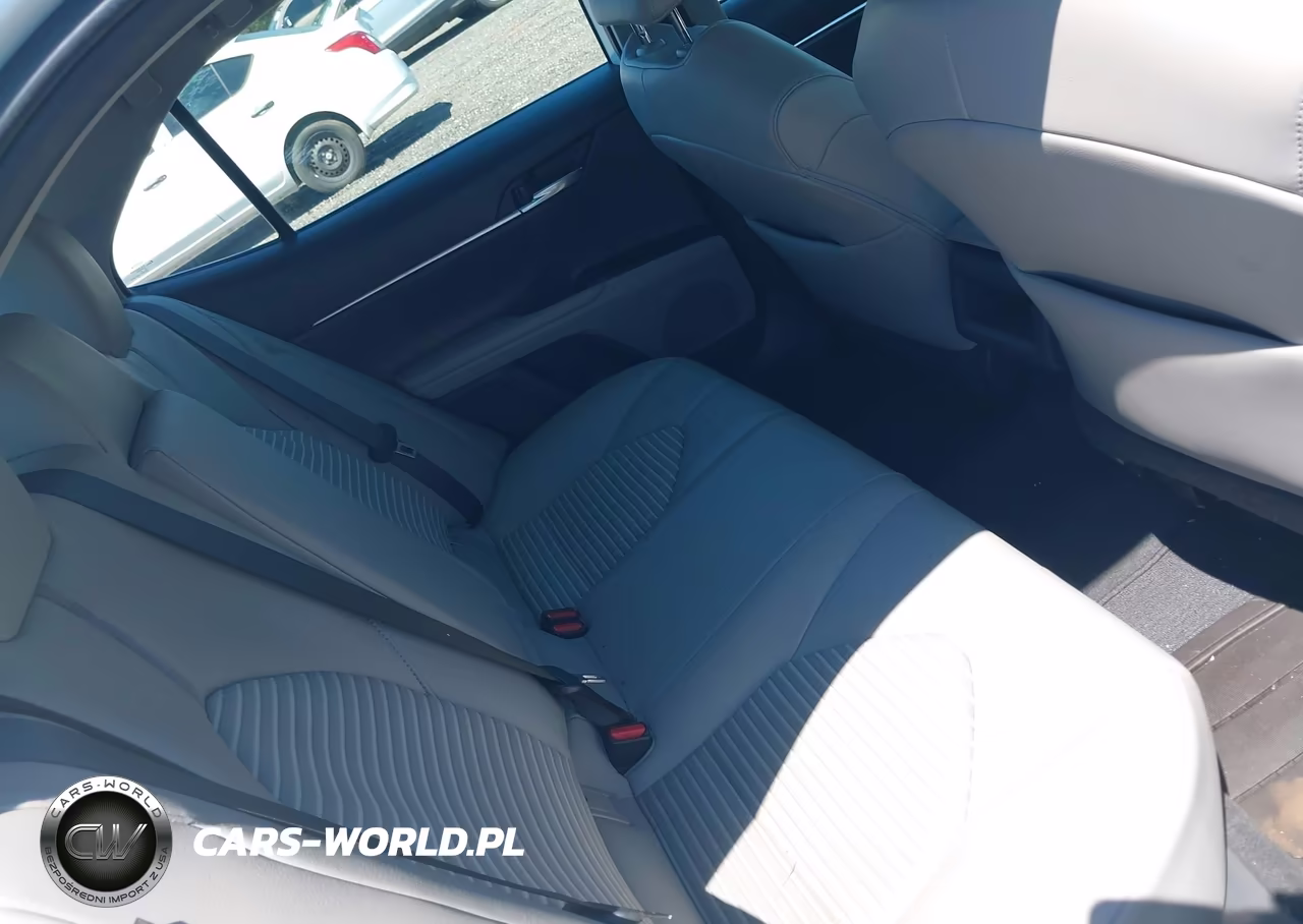 2020 Toyota Camry Se VIN:4T1G11AK6LU877893 - 8