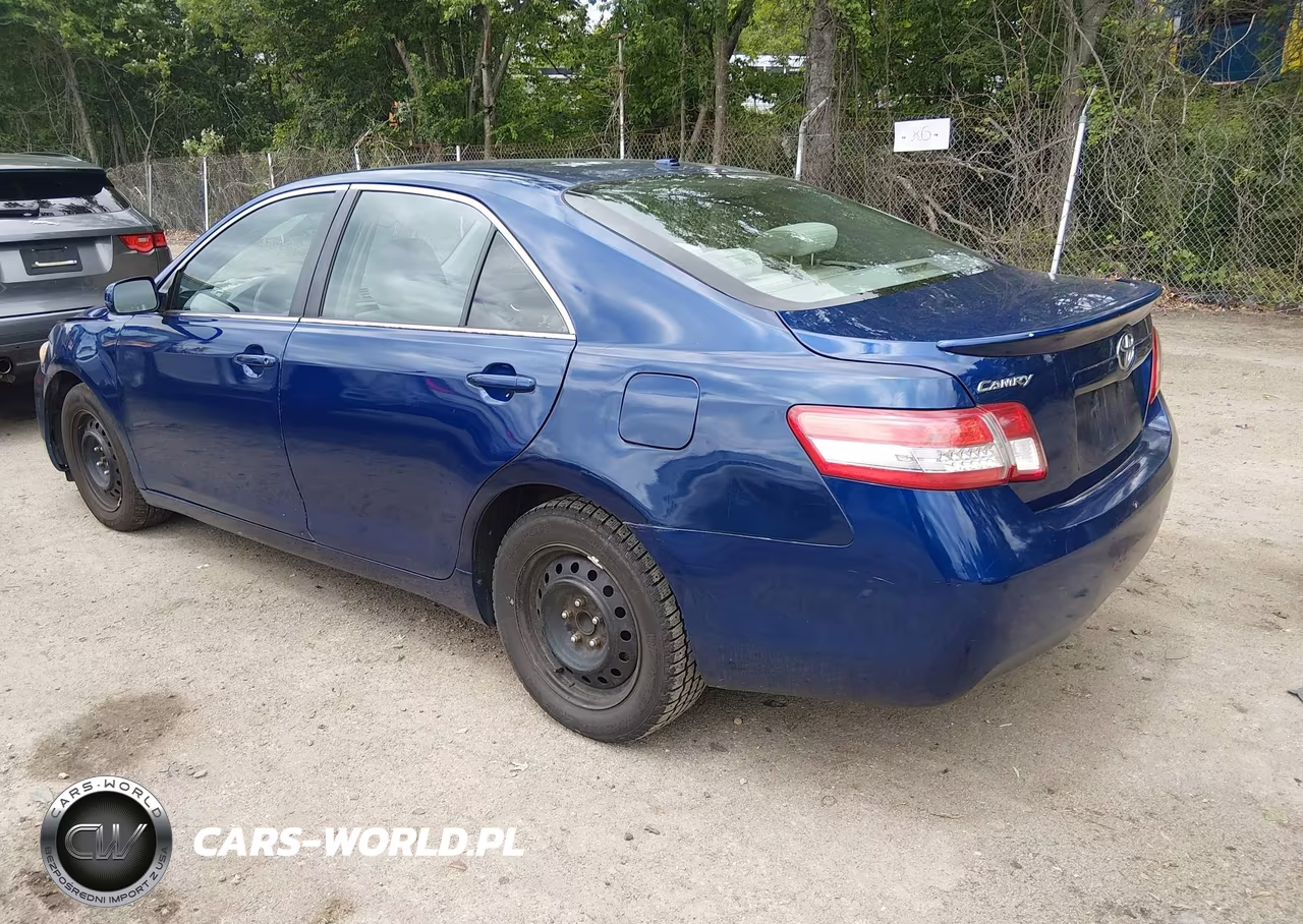 2011 Toyota Camry Le VIN:4T1BF3EK9BU585333 - 3