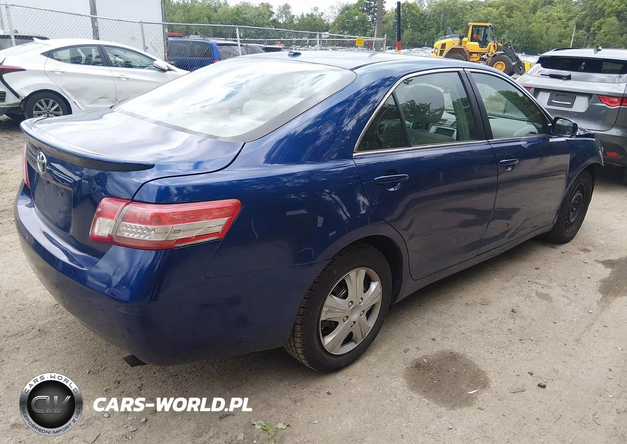 2011 Toyota Camry Le VIN:4T1BF3EK9BU585333 - 4