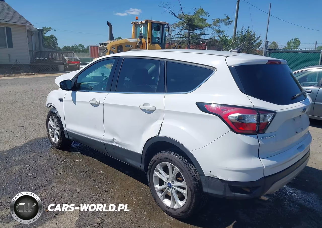 2017 Ford Escape Se VIN:1FMCU0GD2HUE40070 - 3