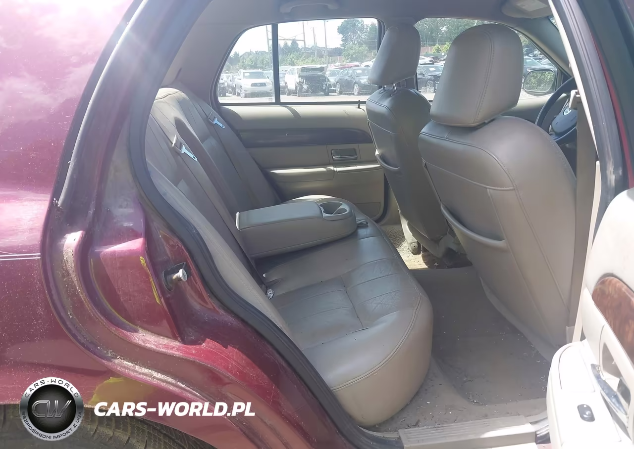 2007 Mercury Grand Marquis Ls VIN:2MEFM75V47X632621 - 8