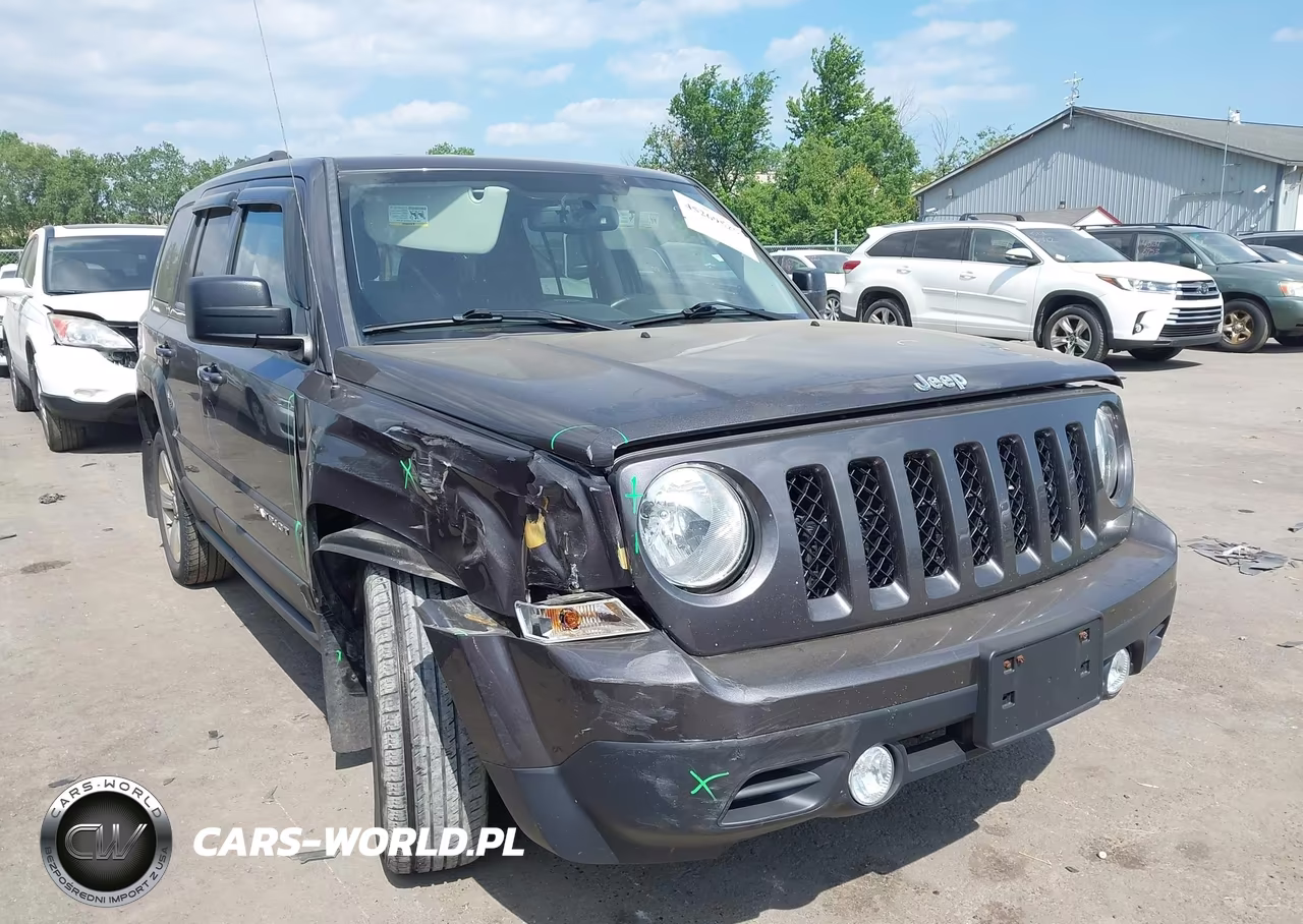 2015 Jeep Patriot Latitude – zdjęcie 1 z 16