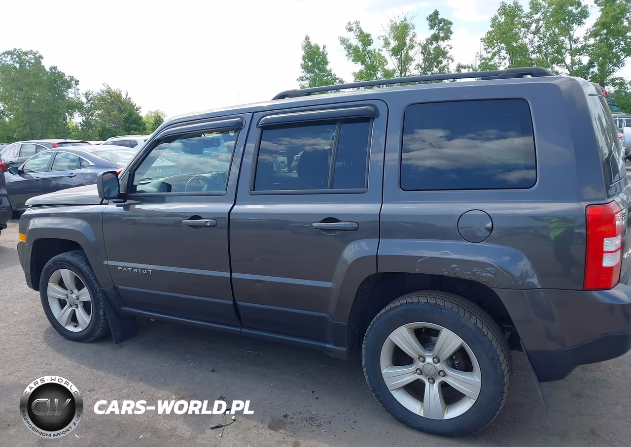2015 Jeep Patriot Latitude VIN:1C4NJRFB9FD189586 - 14