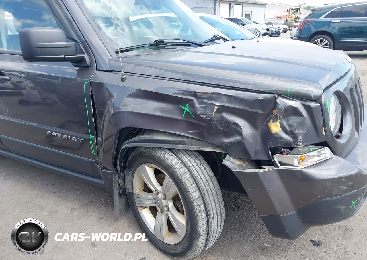 2015 Jeep Patriot Latitude VIN:1C4NJRFB9FD189586 - 6