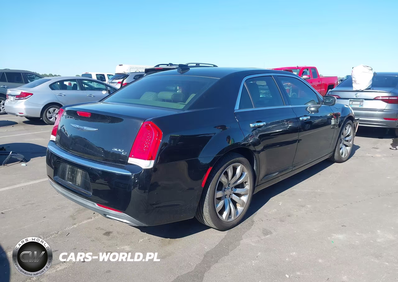 2016 Chrysler 300C VIN:2C3CCAEGXGH135786 - 4