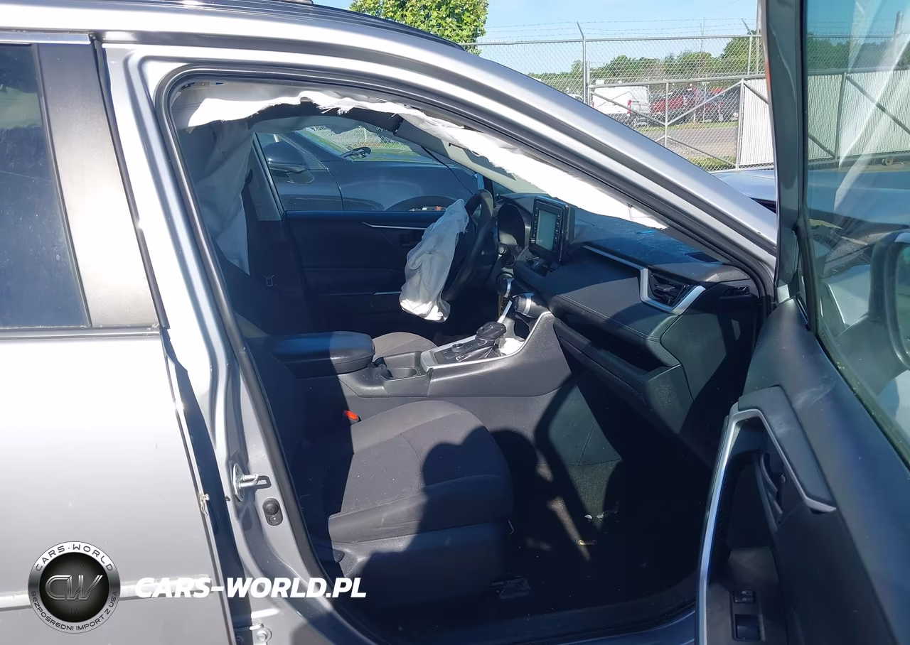 2019 Toyota Rav4 Hybrid Le VIN:2T3MWRFV1KW019162 - 5