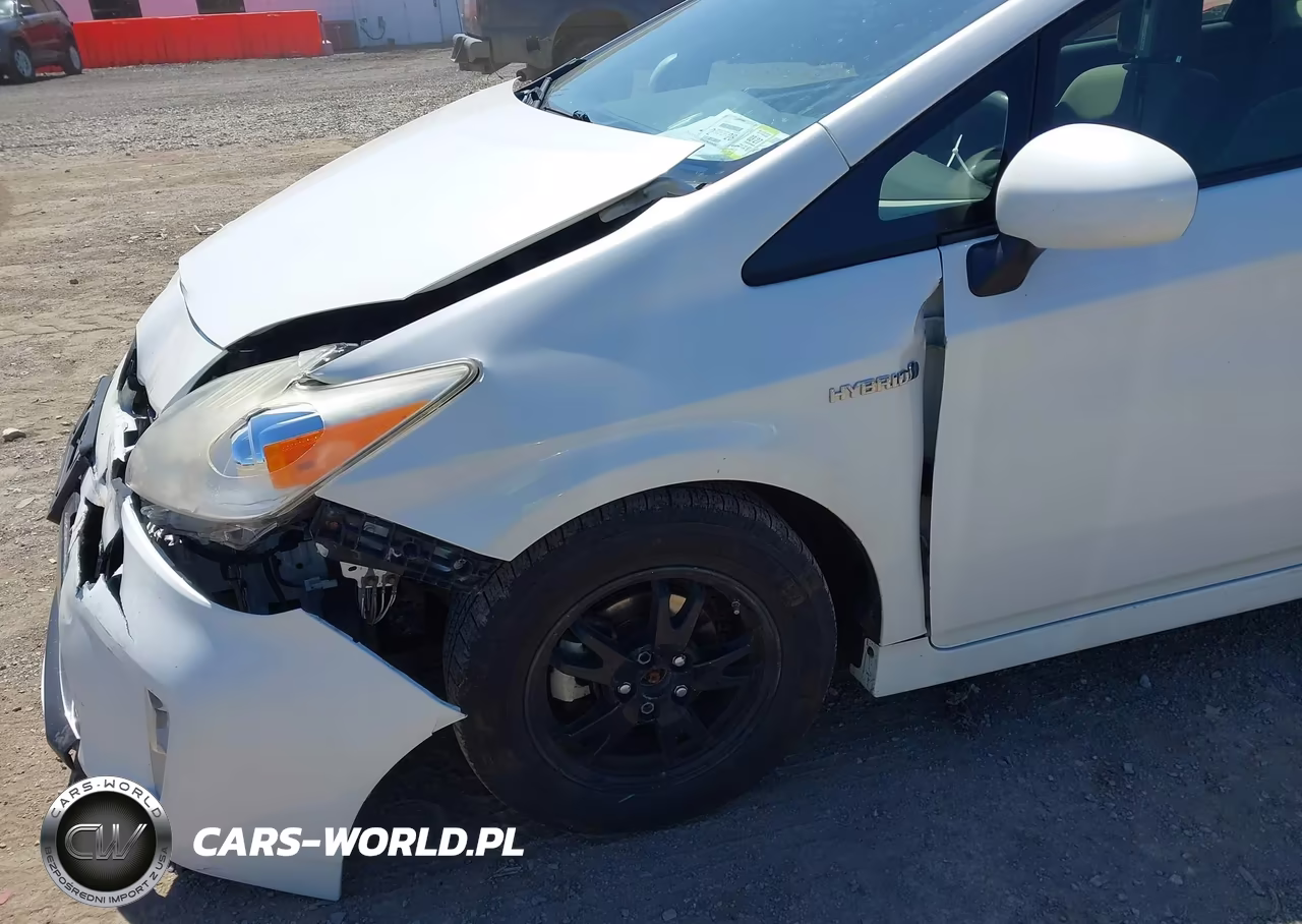 2012 Toyota Prius Three VIN:JTDKN3DU2C5464939 - 6
