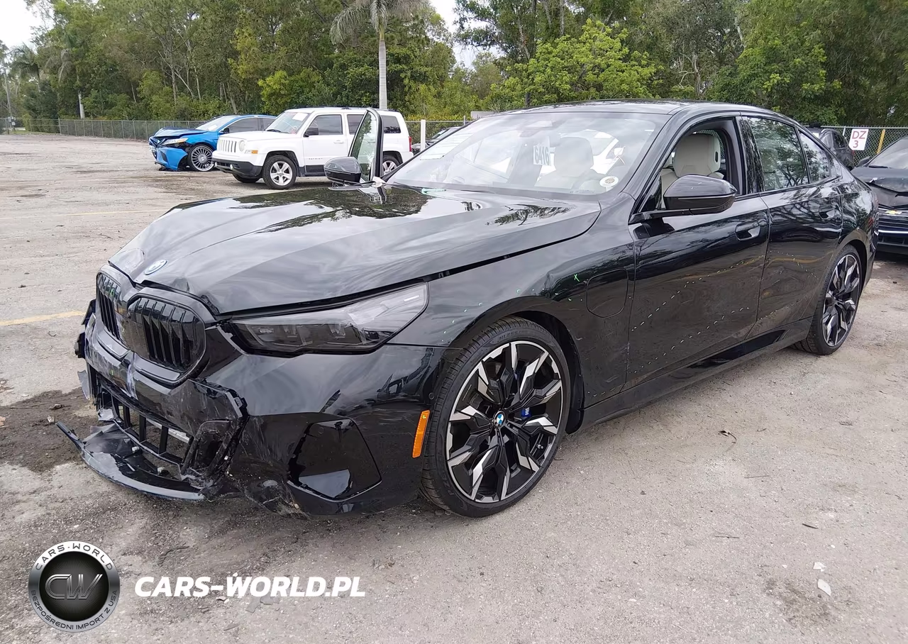 2026 BMW 550E xDrive VIN:WBA13FK07TCX10136 - 2