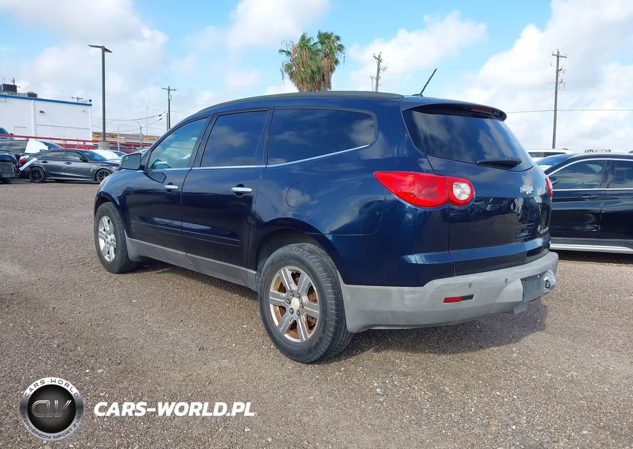 2010 Chevrolet Traverse Lt VIN:1GNLRFED4AJ207866 - 3