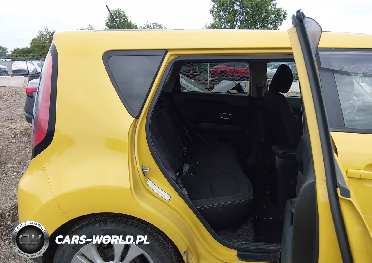 2015 Kia Soul + VIN:KNDJP3A55F7163643 - 8