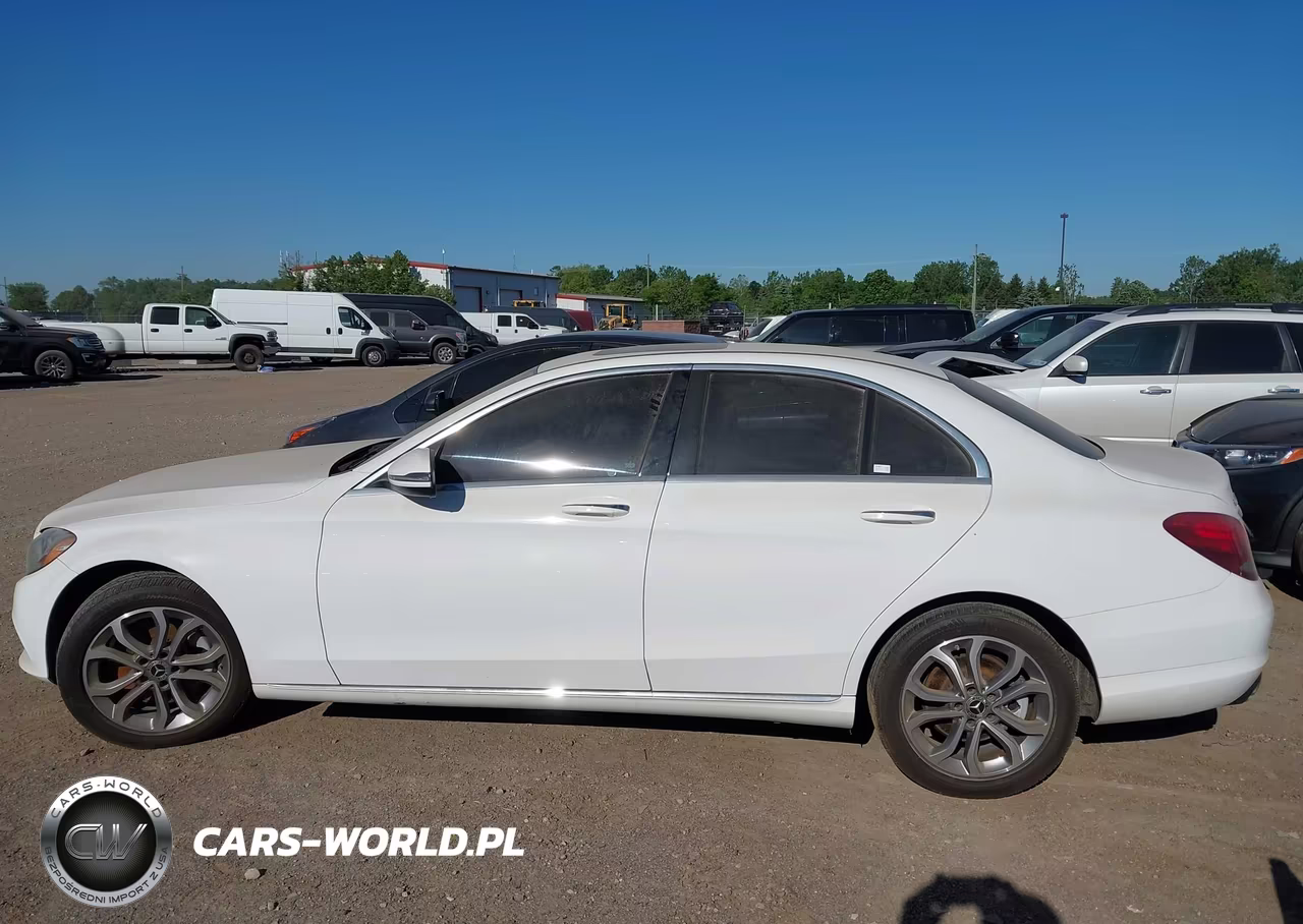 2018 Mercedes-Benz C 300 4Matic VIN:55SWF4KB6JU242940 - 14