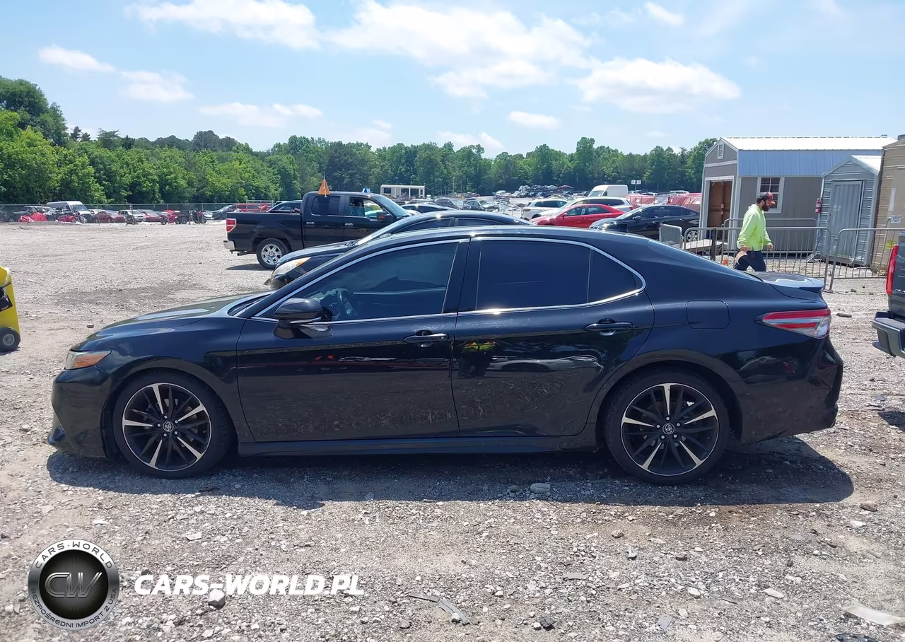 2019 Toyota Camry Xse VIN:4T1B61HK6KU827656 - 14