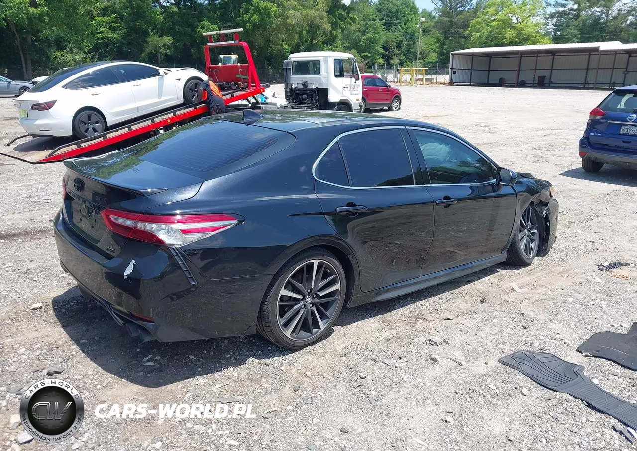 2019 Toyota Camry Xse VIN:4T1B61HK6KU827656 - 4