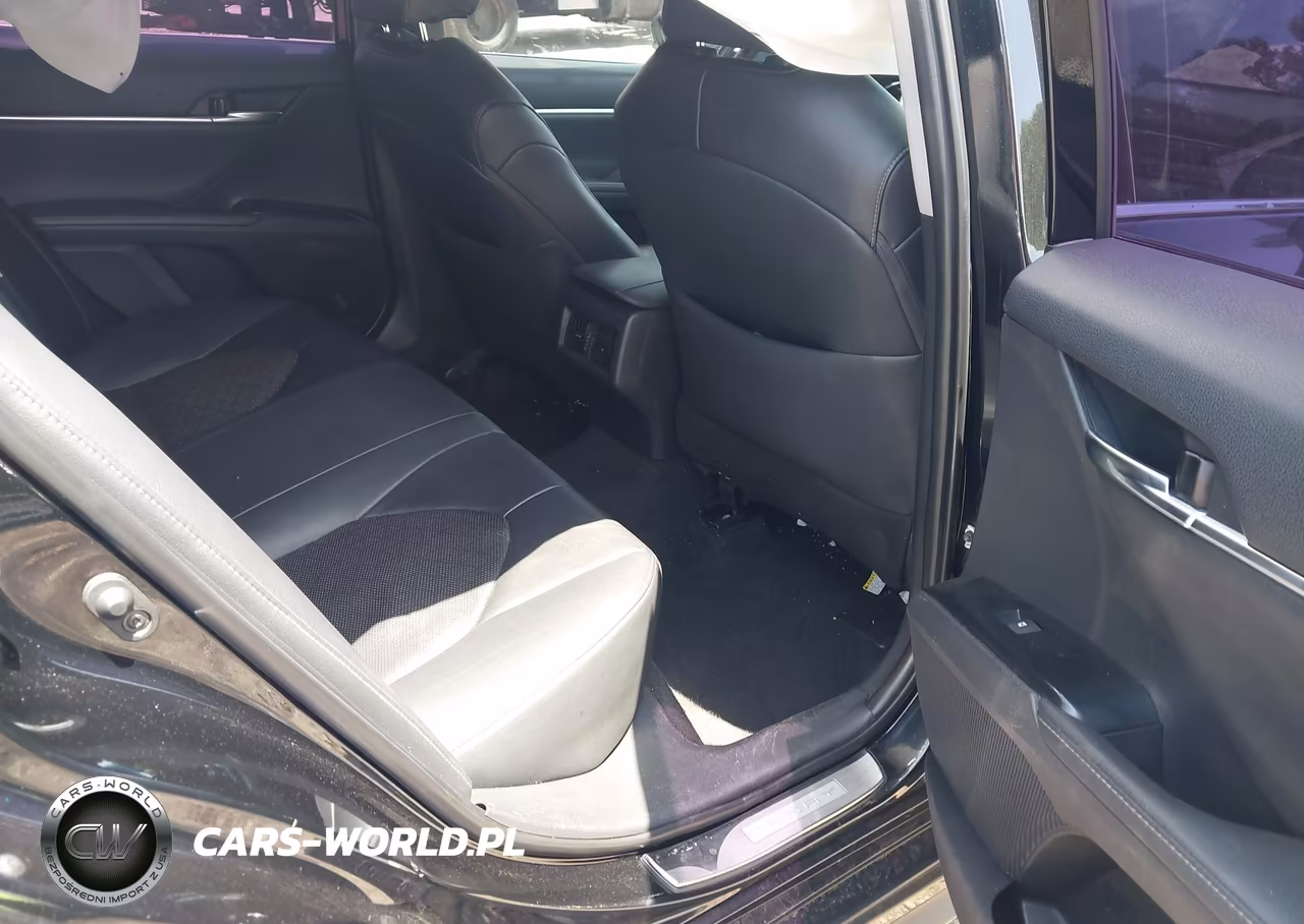 2019 Toyota Camry Xse VIN:4T1B61HK6KU827656 - 8