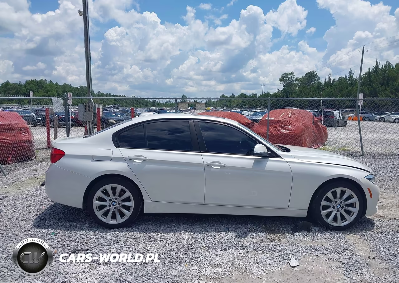 2018 BMW 320I xDrive VIN:WBA8A3C54JA358798 - 13