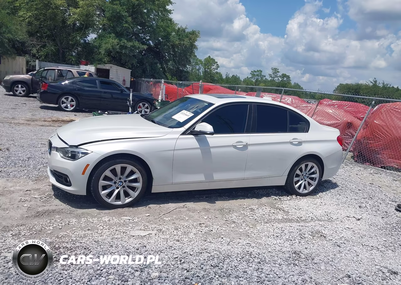2018 BMW 320I xDrive VIN:WBA8A3C54JA358798 - 14