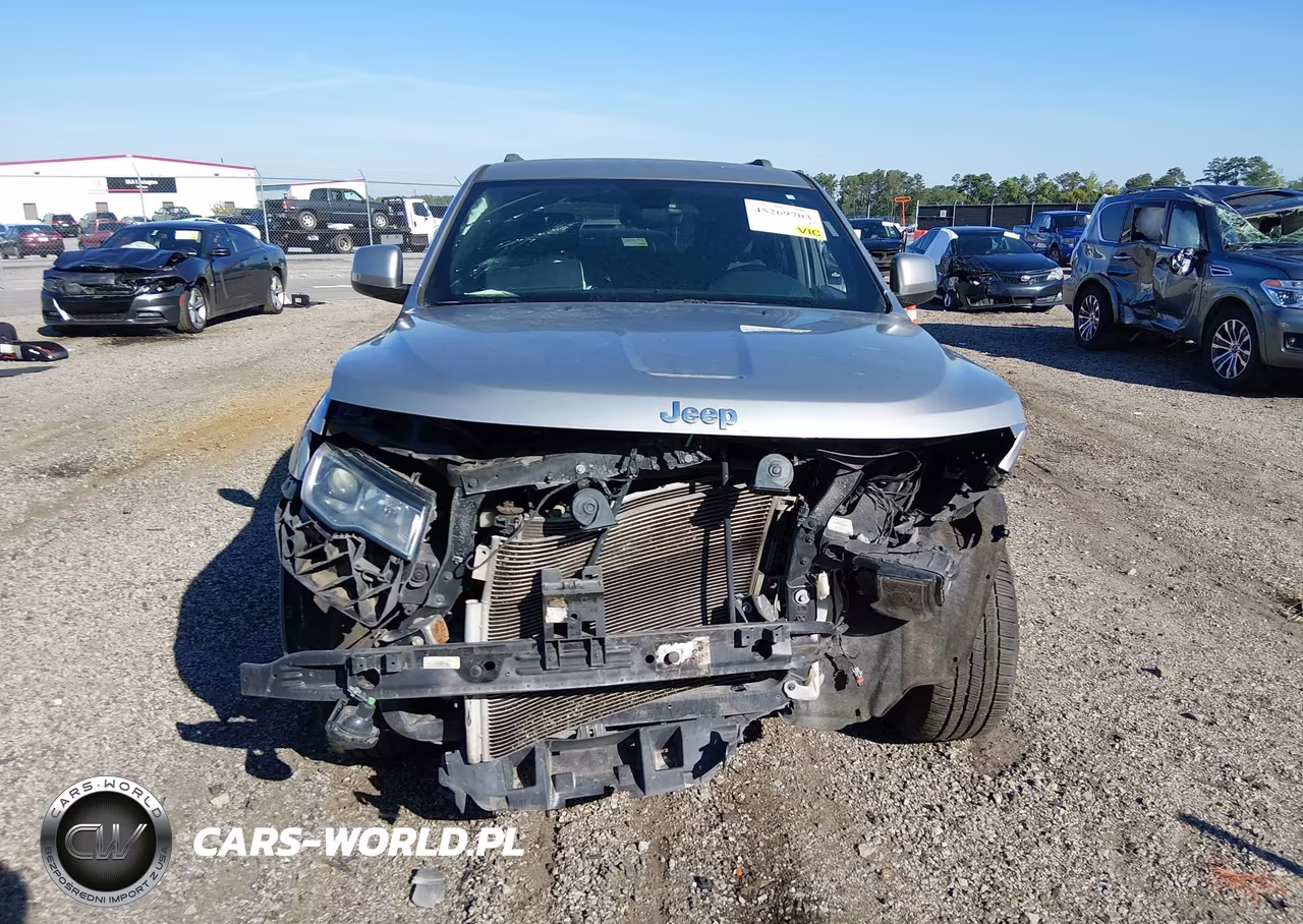 2018 Jeep Grand Cherokee Laredo E 4X2 VIN:1C4RJEAG6JC246810 - 13