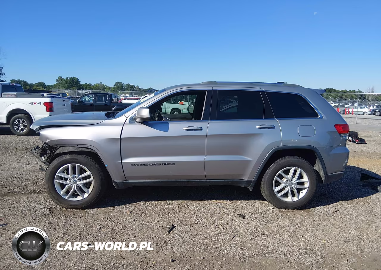 2018 Jeep Grand Cherokee Laredo E 4X2 VIN:1C4RJEAG6JC246810 - 15