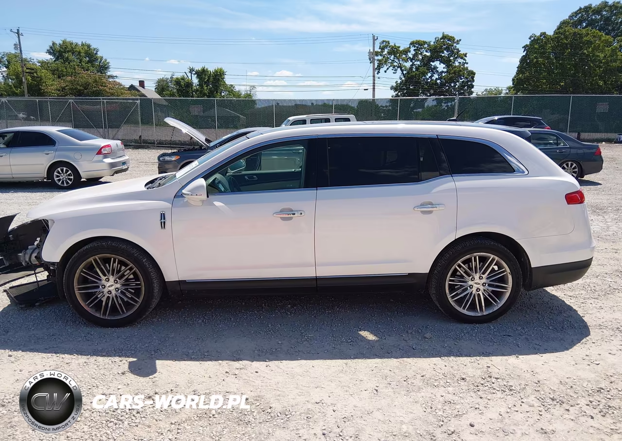 2016 Lincoln Mkt Ecoboost VIN:2LMHJ5AT2GBL01335 - 15