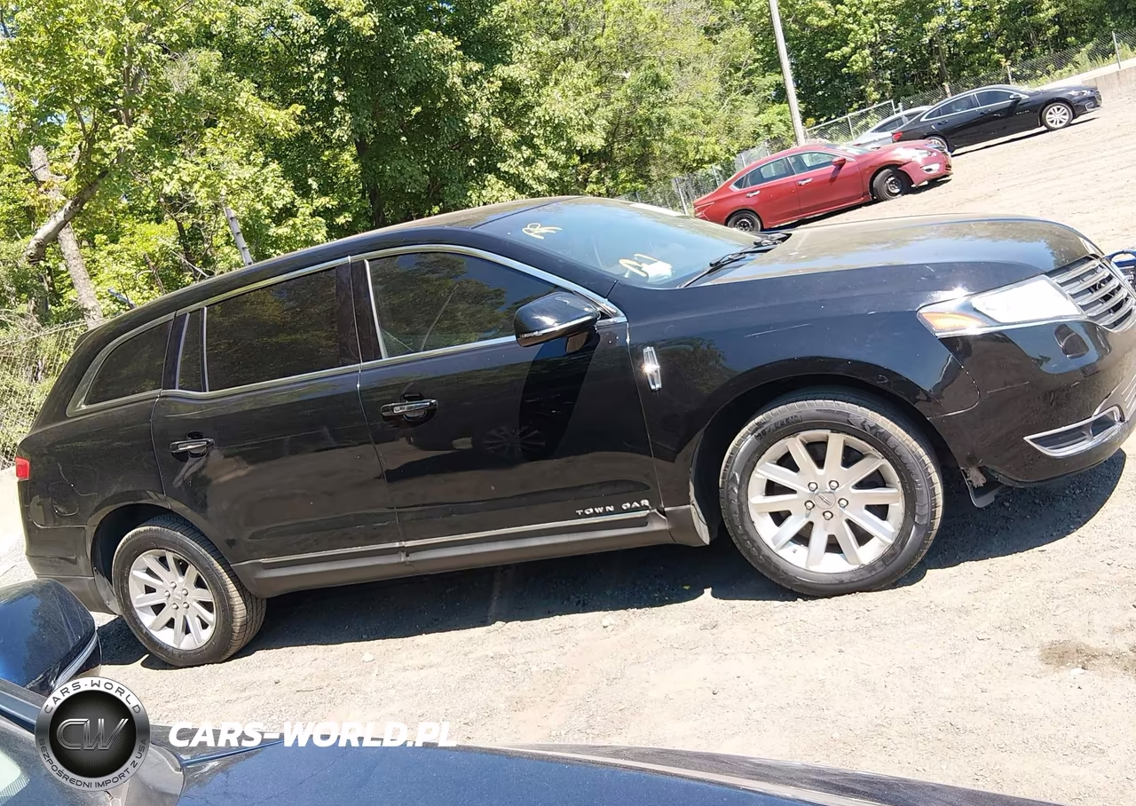 2017 Lincoln Mkt Livery VIN:2LMHJ5NK5HBL01476 - 13