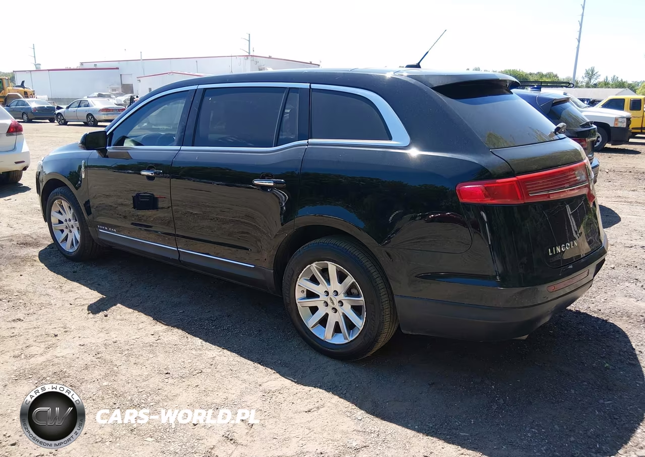 2017 Lincoln Mkt Livery VIN:2LMHJ5NK5HBL01476 - 3