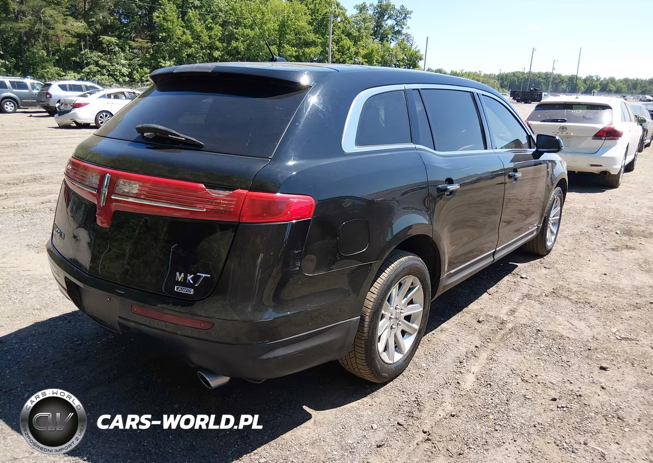 2017 Lincoln Mkt Livery VIN:2LMHJ5NK5HBL01476 - 4