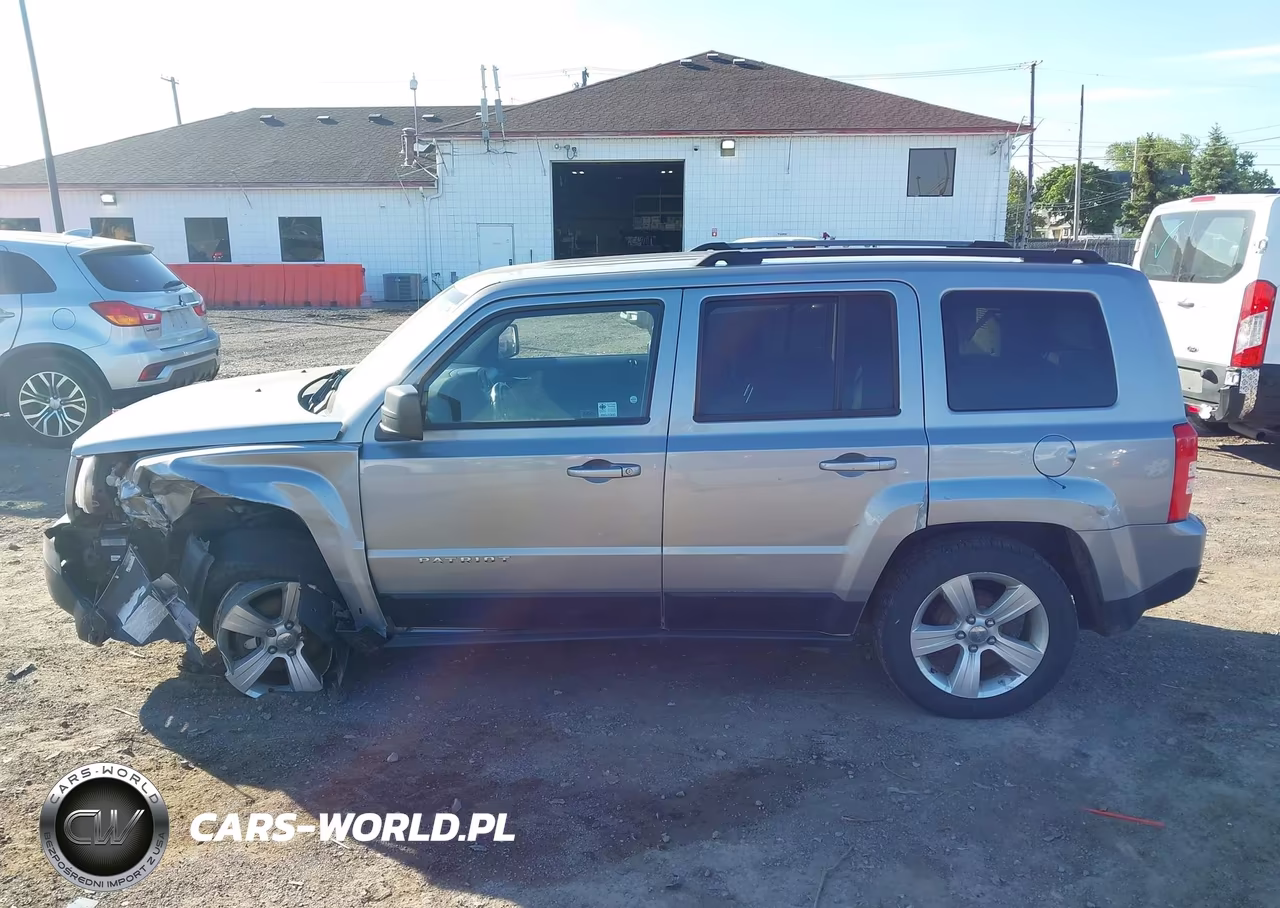 2015 Jeep Patriot Latitude VIN:1C4NJPFB3FD139125 - 14