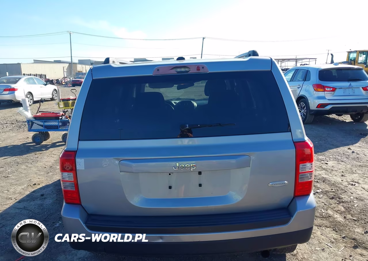 2015 Jeep Patriot Latitude VIN:1C4NJPFB3FD139125 - 16