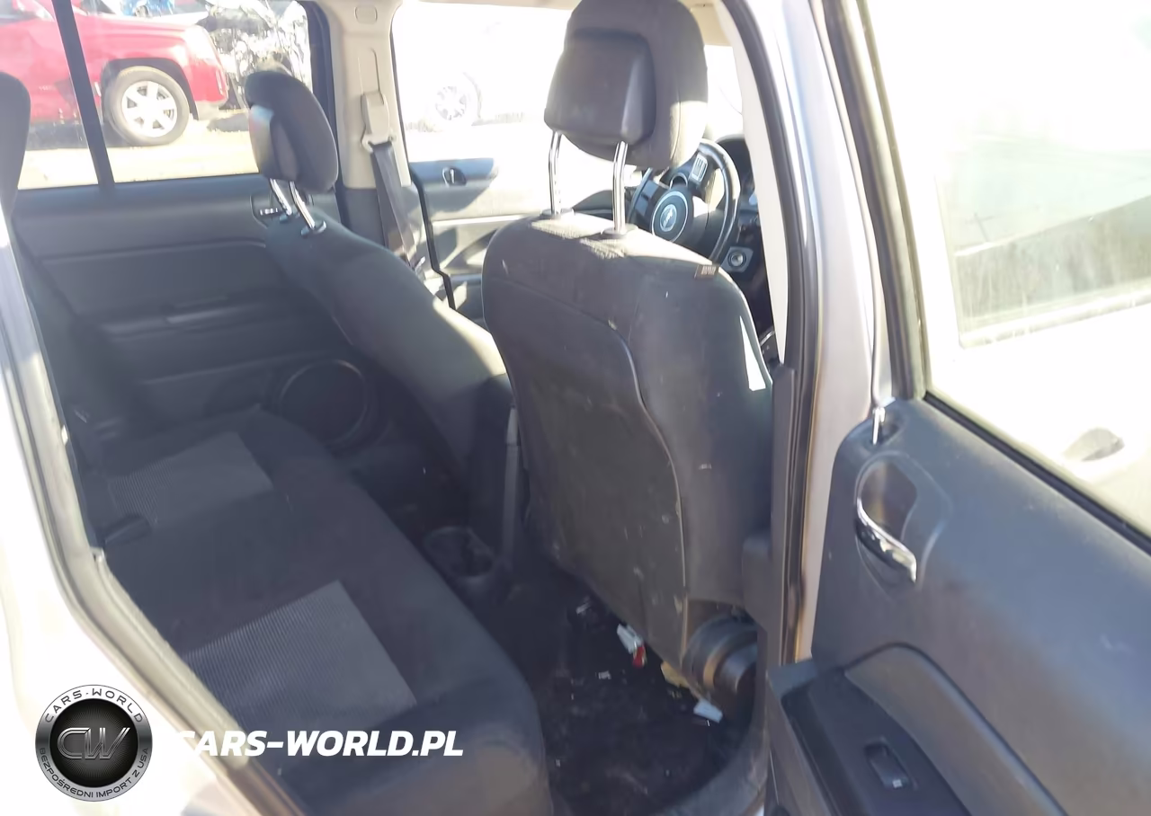 2015 Jeep Patriot Latitude VIN:1C4NJPFB3FD139125 - 8