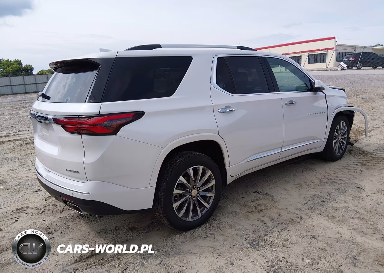 2023 Chevrolet Traverse Fwd Premier VIN:1GNERKKW3PJ295678 - 4