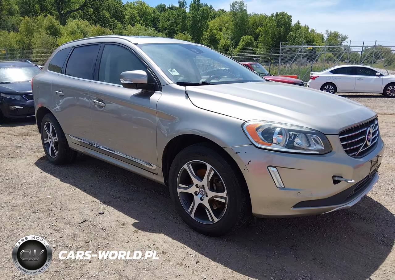 2015 Volvo Xc60 T6 – zdjęcie 1 z 15