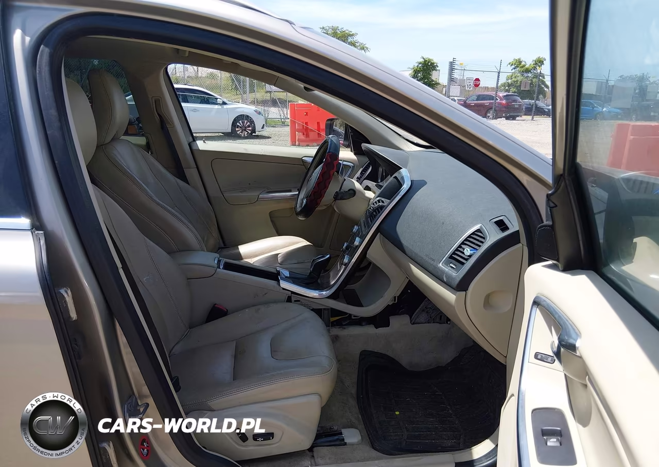 2015 Volvo Xc60 T6 VIN:YV4902RK2F2653415 - 5