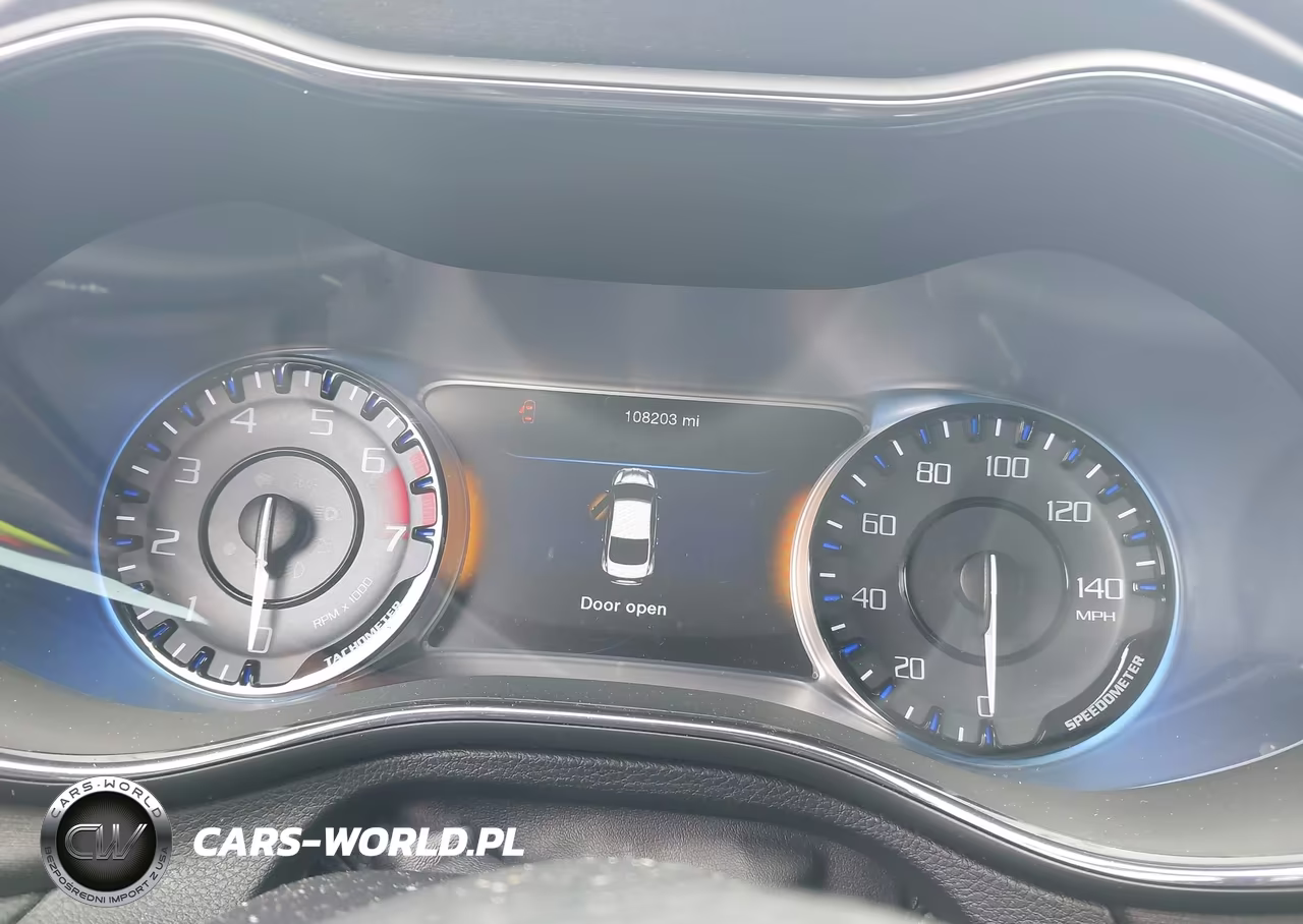 2016 Chrysler 200 S VIN:1C3CCCBB0GN146565 - 7