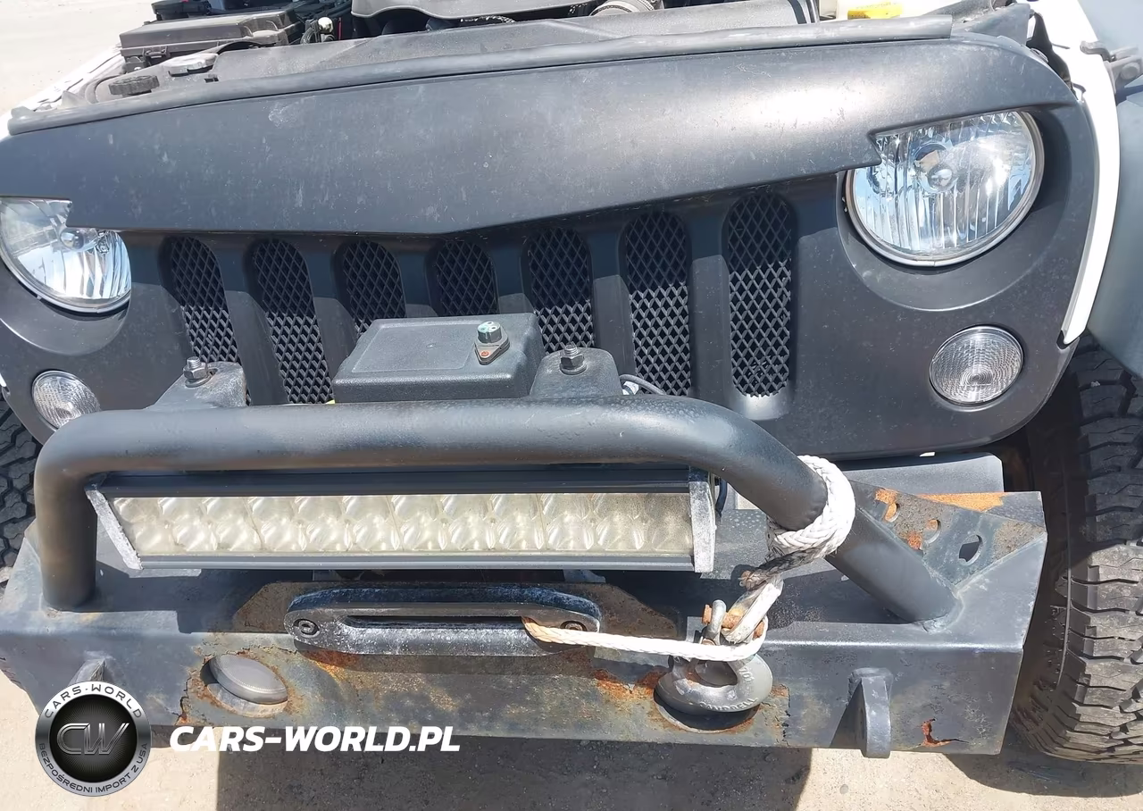 2014 Jeep Wrangler Unlimited Sport VIN:1C4BJWDG3EL306101 - 19