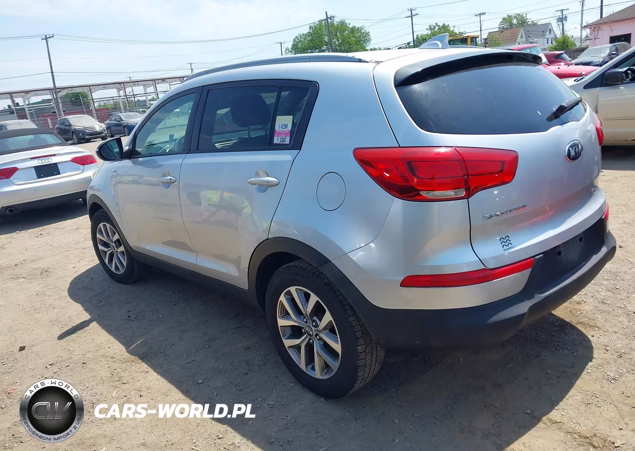 2015 Kia Sportage Lx VIN:KNDPBCAC0F7670599 - 3