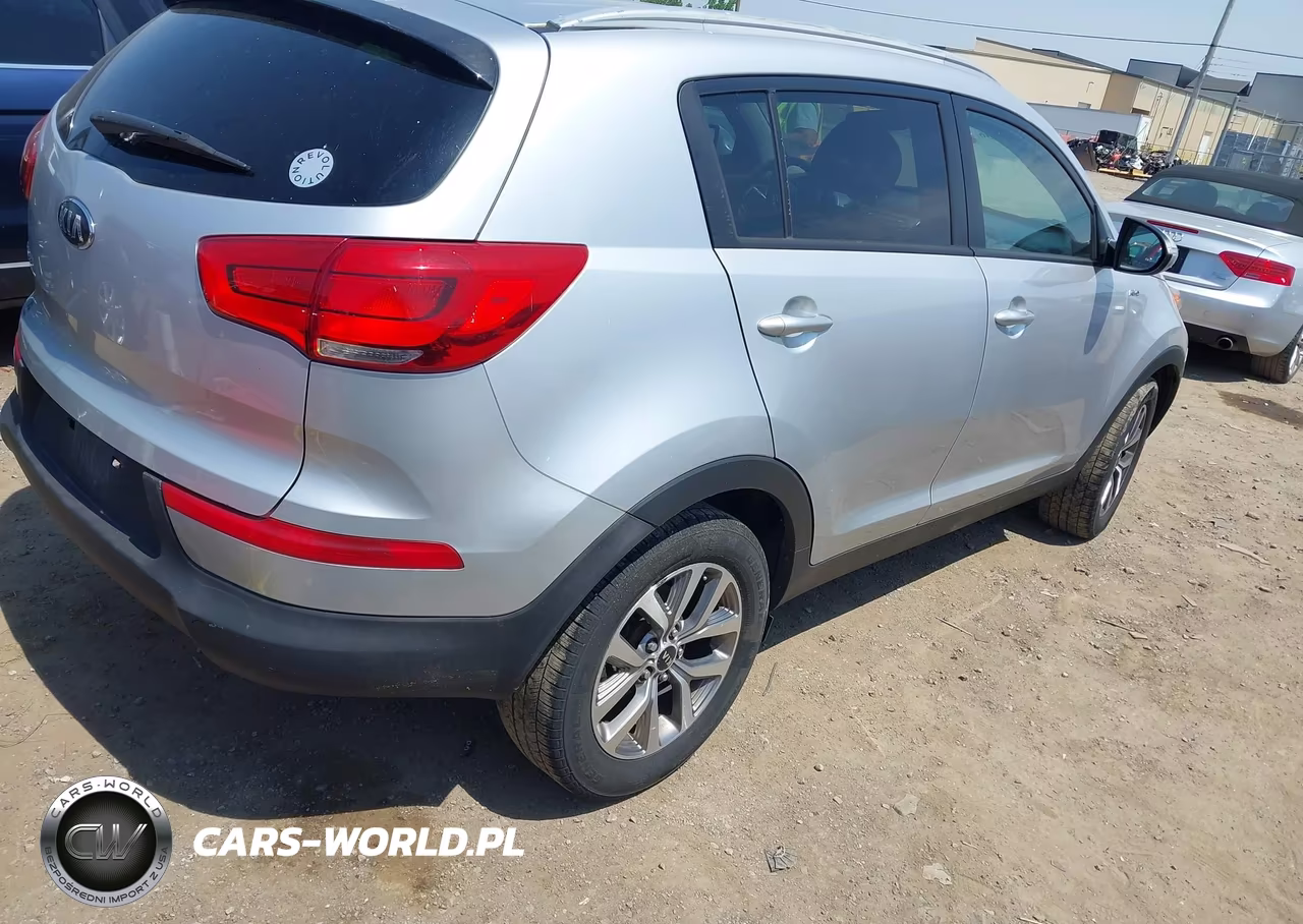 2015 Kia Sportage Lx VIN:KNDPBCAC0F7670599 - 4