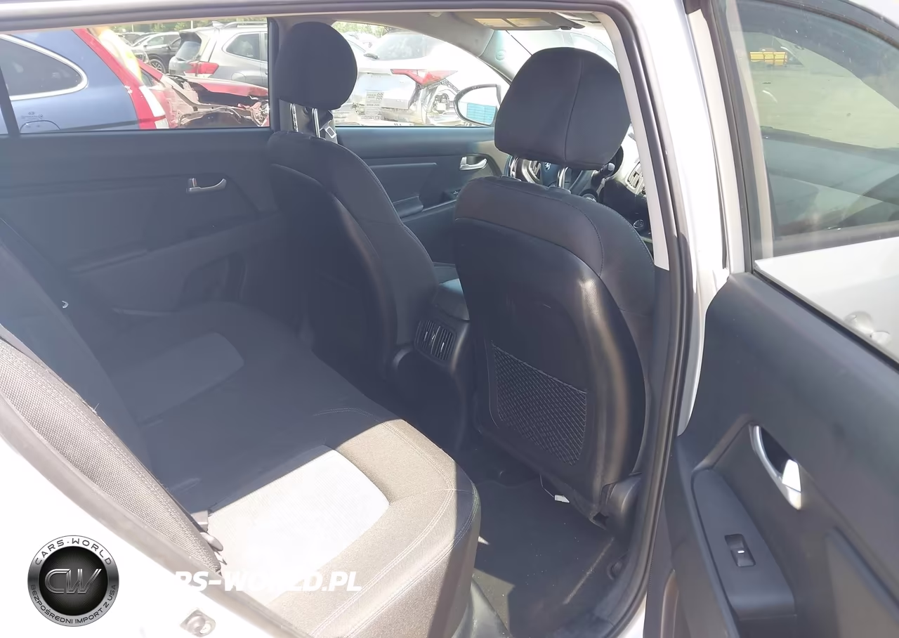 2015 Kia Sportage Lx VIN:KNDPBCAC0F7670599 - 8