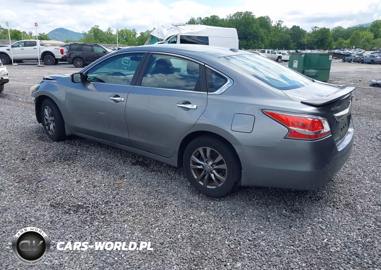 2015 Nissan Altima 2.5 S VIN:1N4AL3AP9FC567202 - 3
