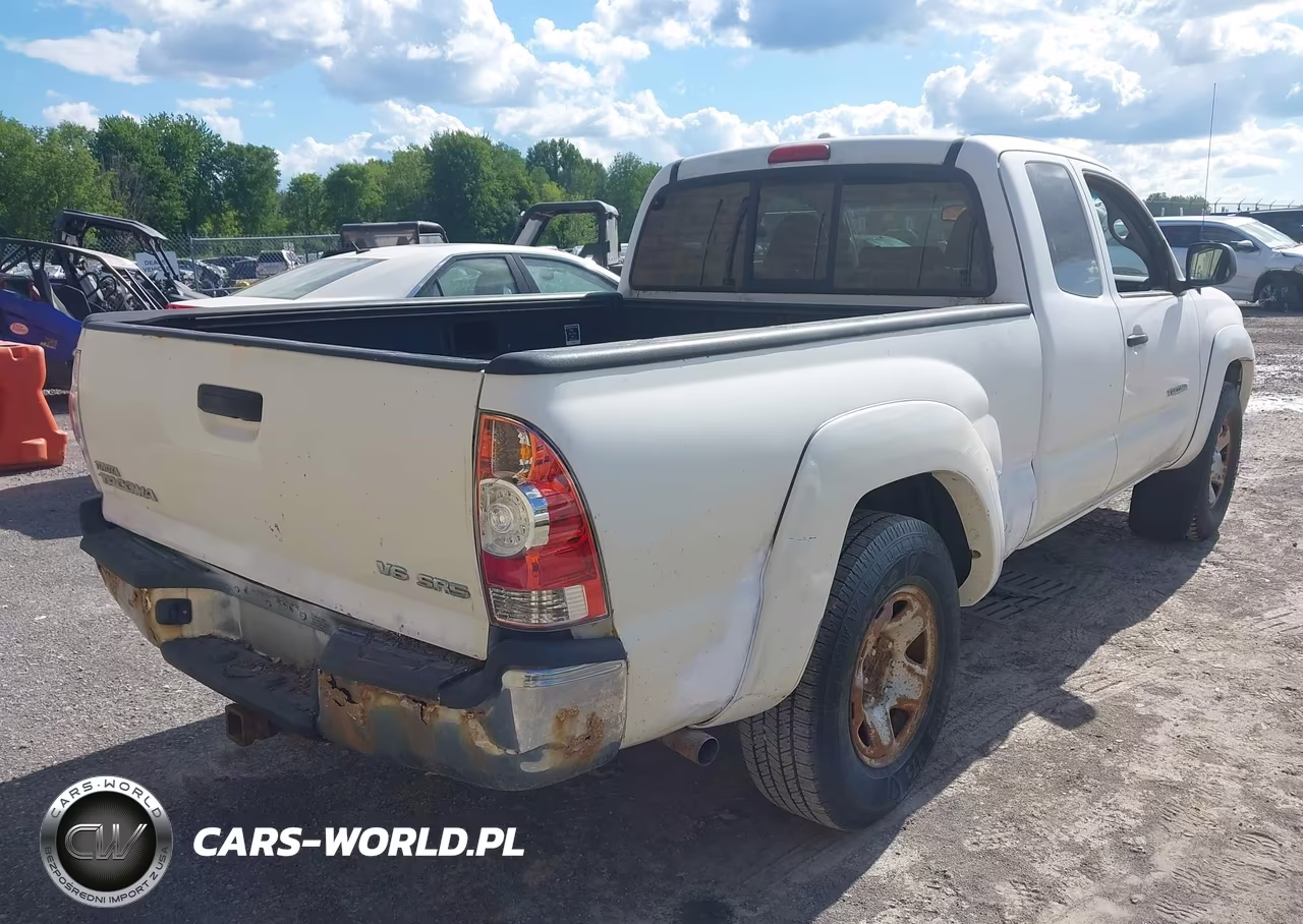 2010 Toyota Tacoma Base V6 VIN:5TEUU4EN0AZ714682 - 4