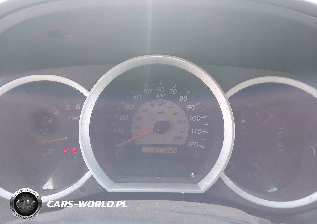 2010 Toyota Tacoma Base V6 VIN:5TEUU4EN0AZ714682 - 7