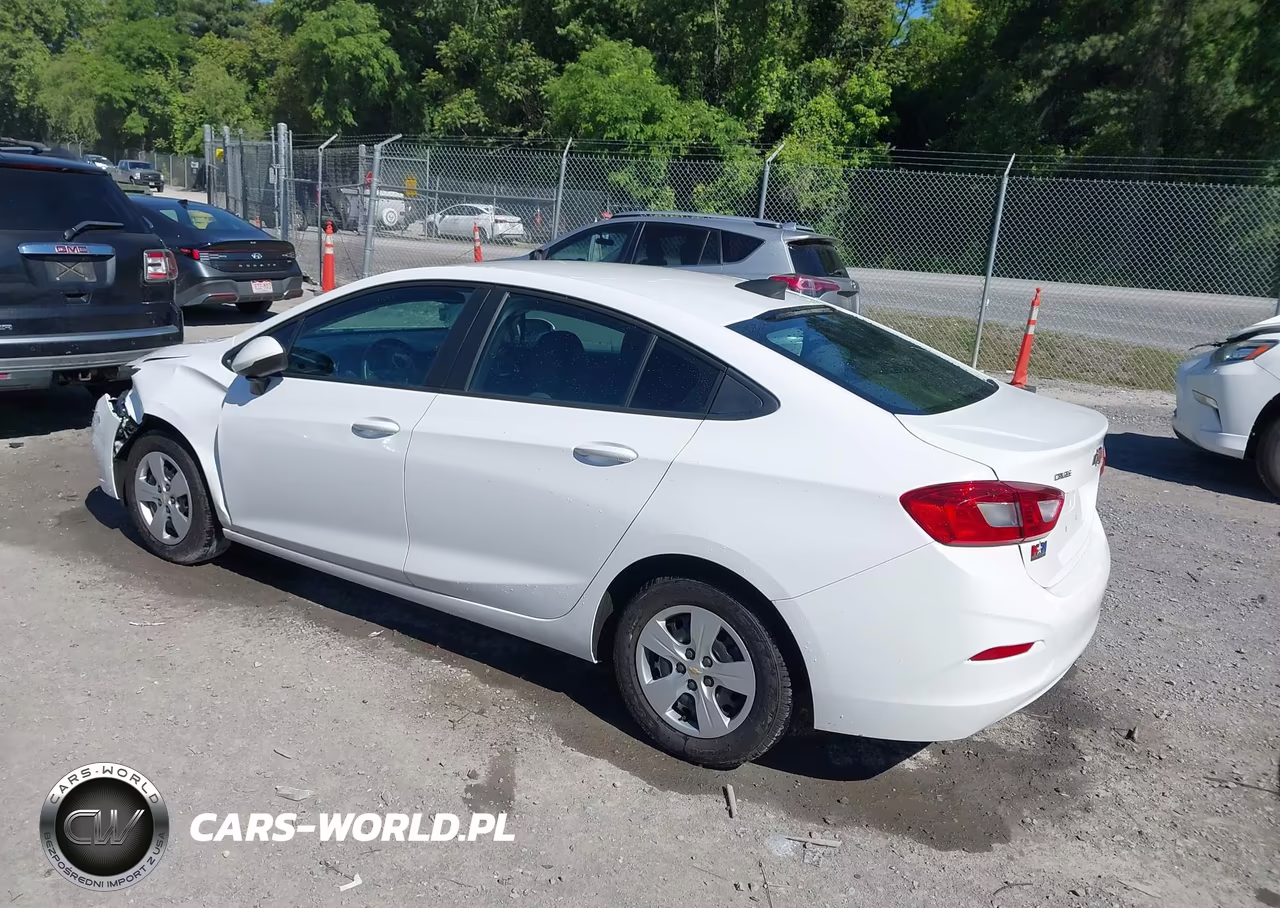 2018 Chevrolet Cruze Ls Manual VIN:1G1BB5SM8J7210833 - 3