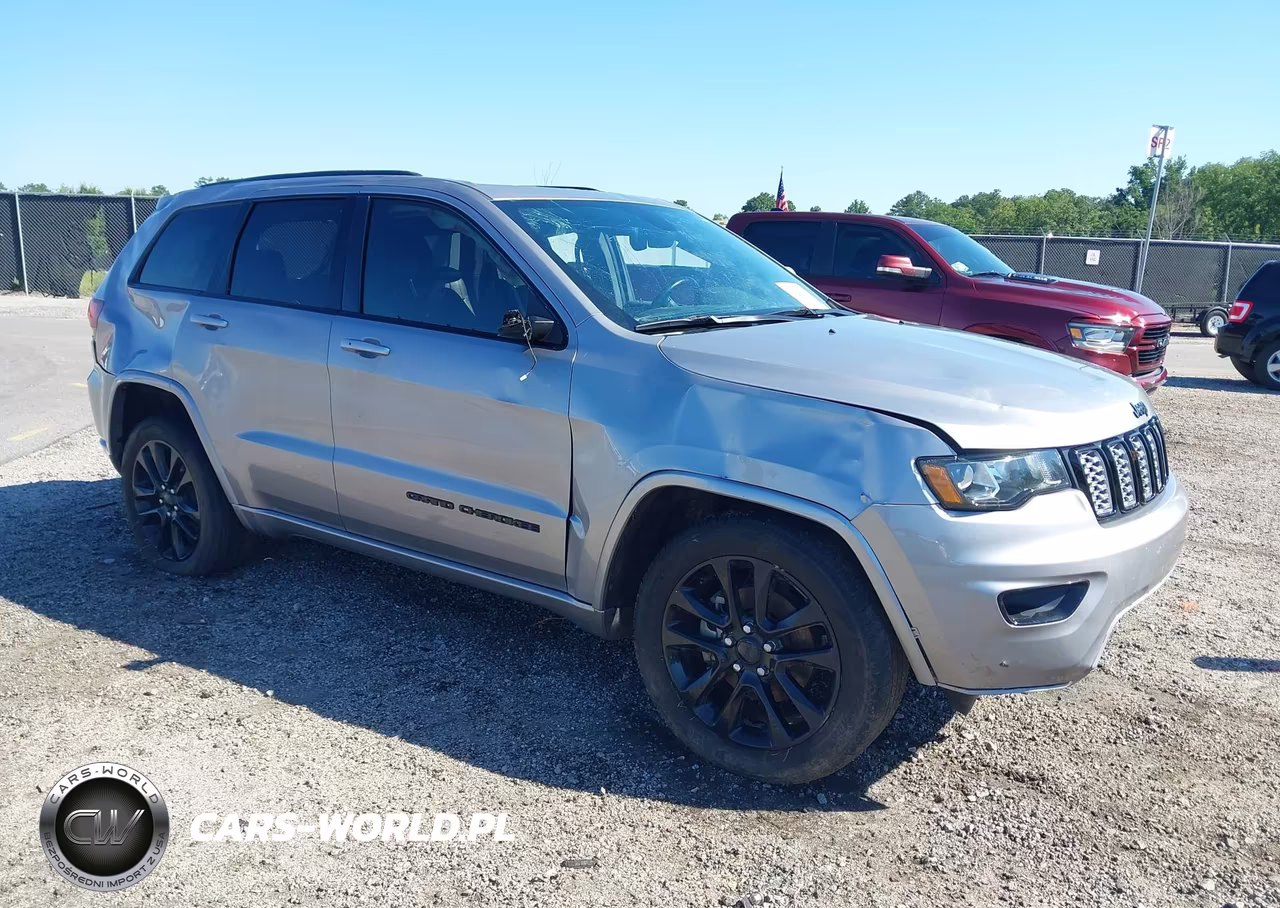 2020 Jeep Grand Cherokee Altitude 4X2 – zdjęcie 1 z 17