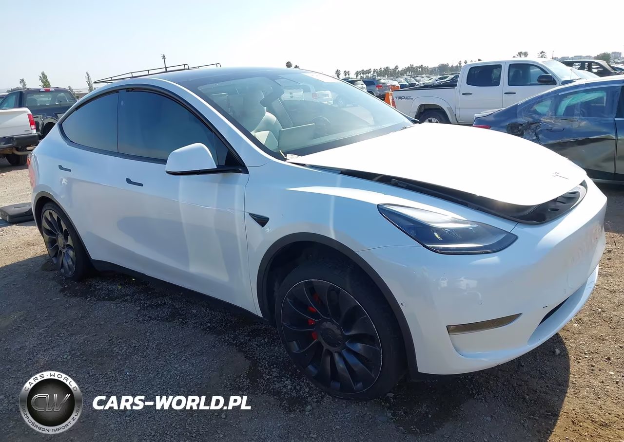 2022 Tesla Model Y Performance Dual Motor All-Wheel Drive – zdjęcie 1 z 18