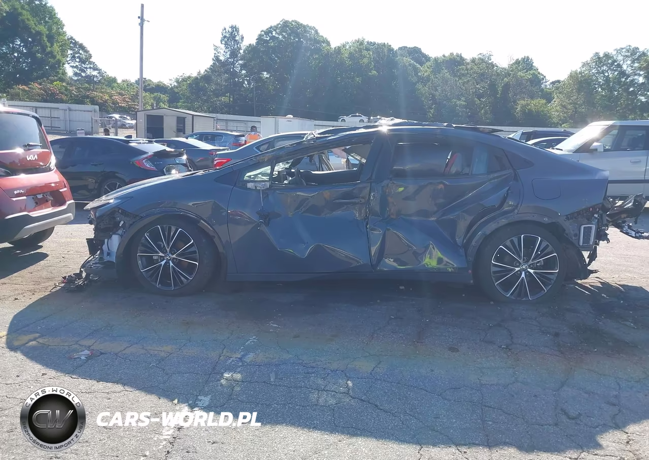 2024 Toyota Prius Xle VIN:JTDACAAU0R3036348 - 14