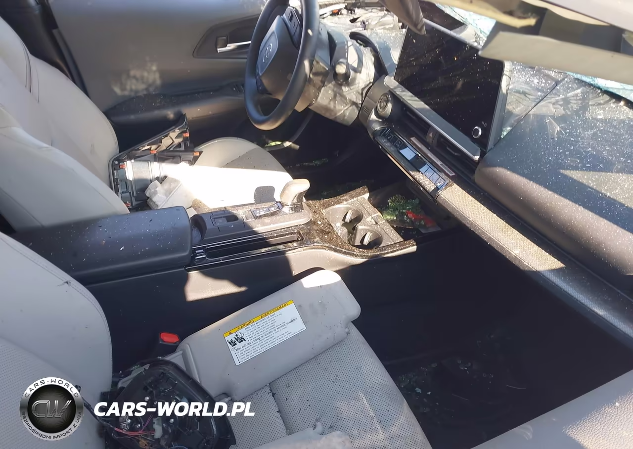 2024 Toyota Prius Xle VIN:JTDACAAU0R3036348 - 5