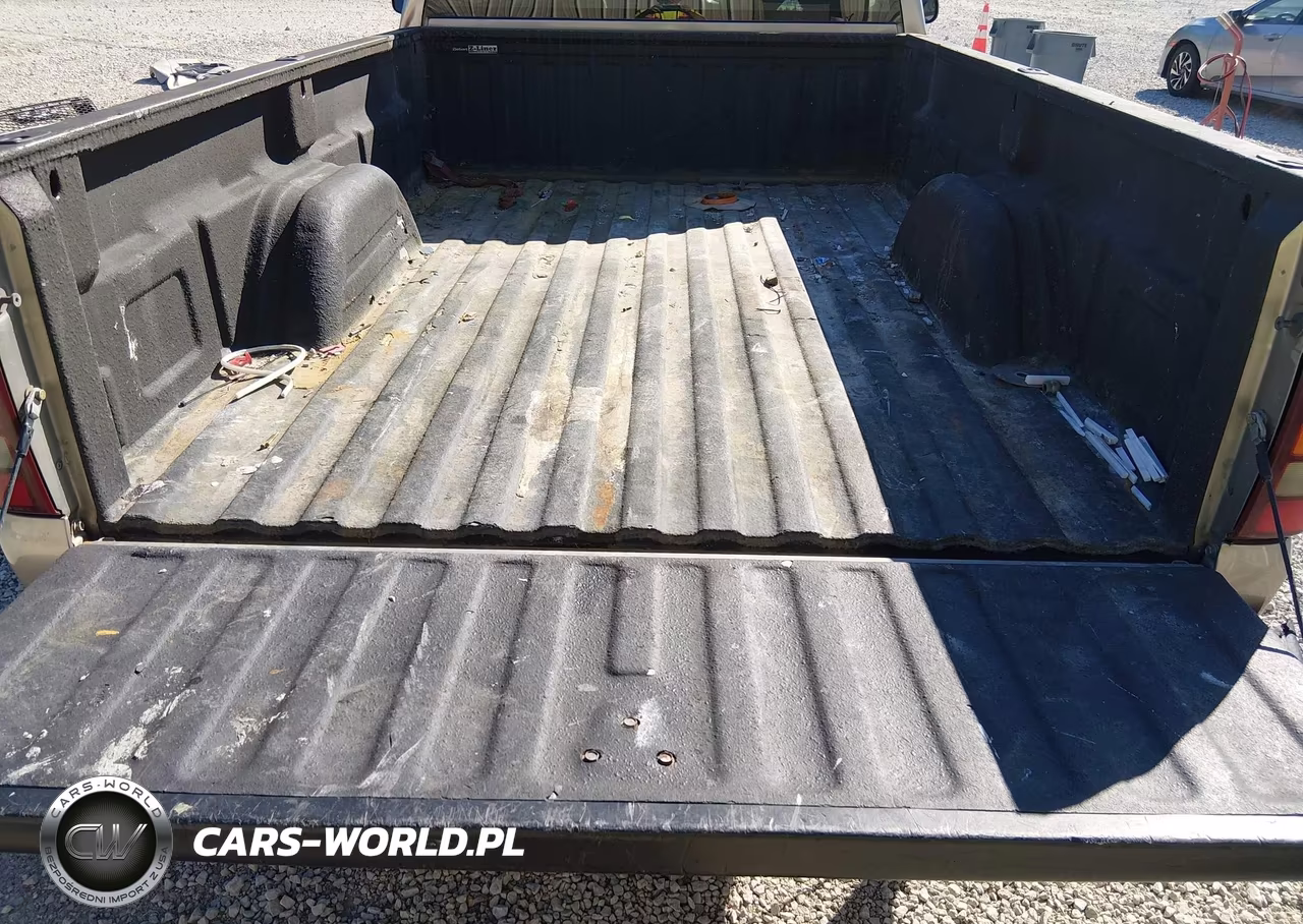 2002 Chevrolet Silverado 1500 VIN:1GCEC14W22Z118874 - 8