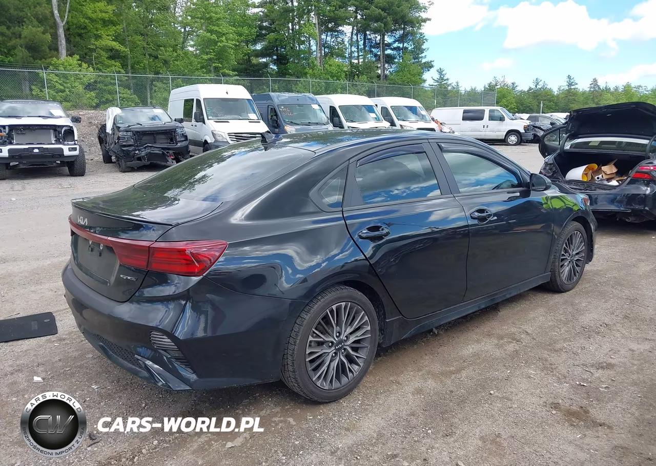 2023 Kia Forte Gt-Line VIN:3KPF54AD3PE534891 - 4
