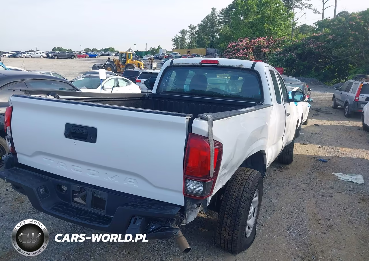 2018 Toyota Tacoma Sr VIN:5TFRX5GN8JX119750 - 4