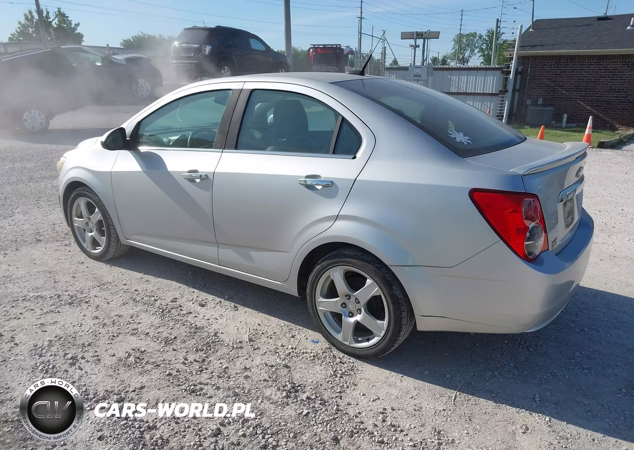 2014 Chevrolet Sonic Ltz Auto VIN:1G1JE5SB3E4225863 - 3